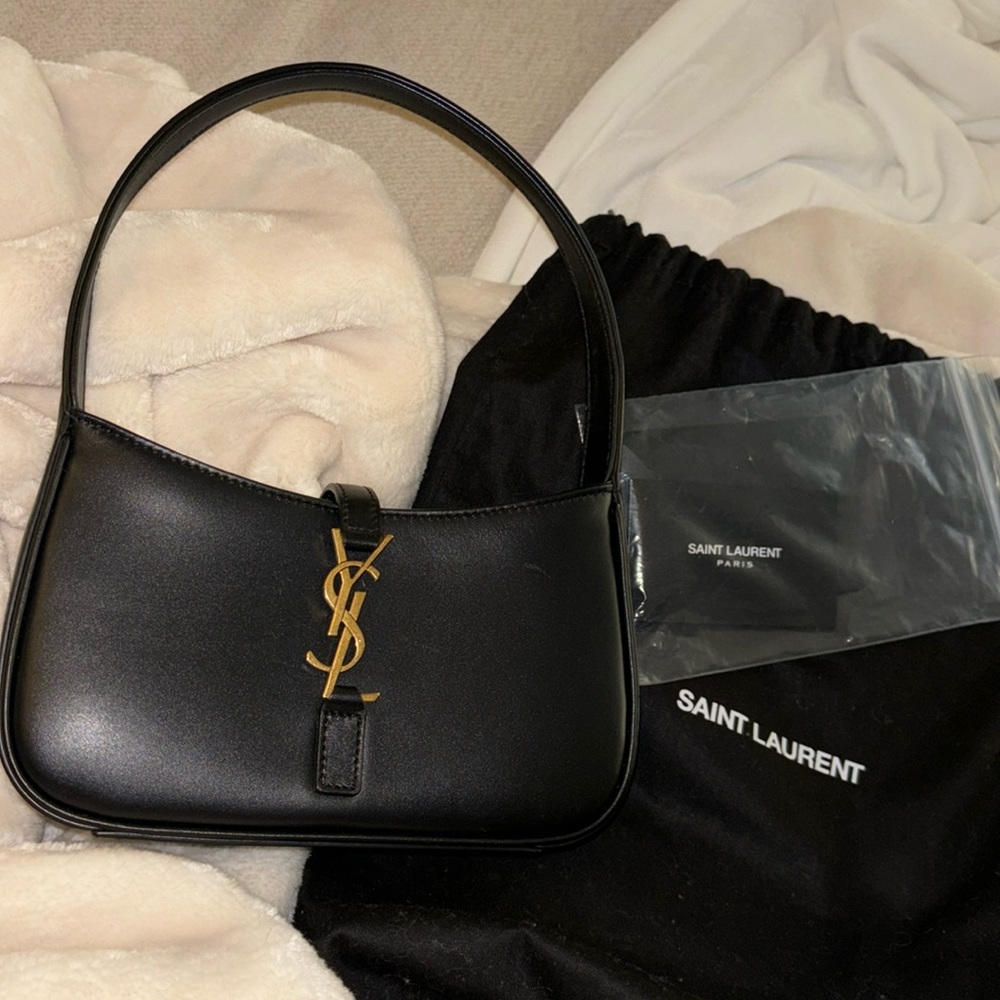 MINI hobo Saint Laurent LE 5 À 7 IN SMOOTH LEATHER